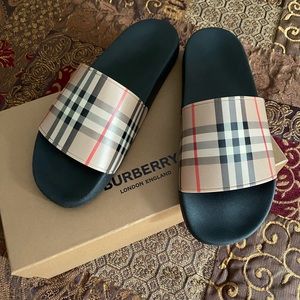 Men’s Burberry slides